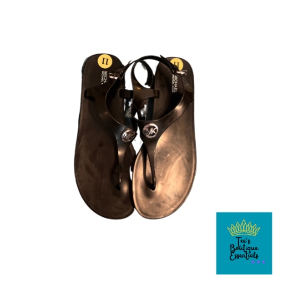 Michael Kors Sandals - Picture 1 of 1